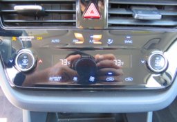 2022 Hyundai Ioniq Plug-In Hybrid - Image 38