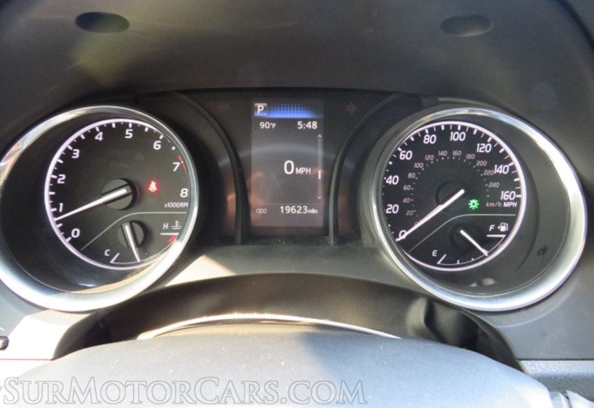 2020 Toyota Camry - Image 31