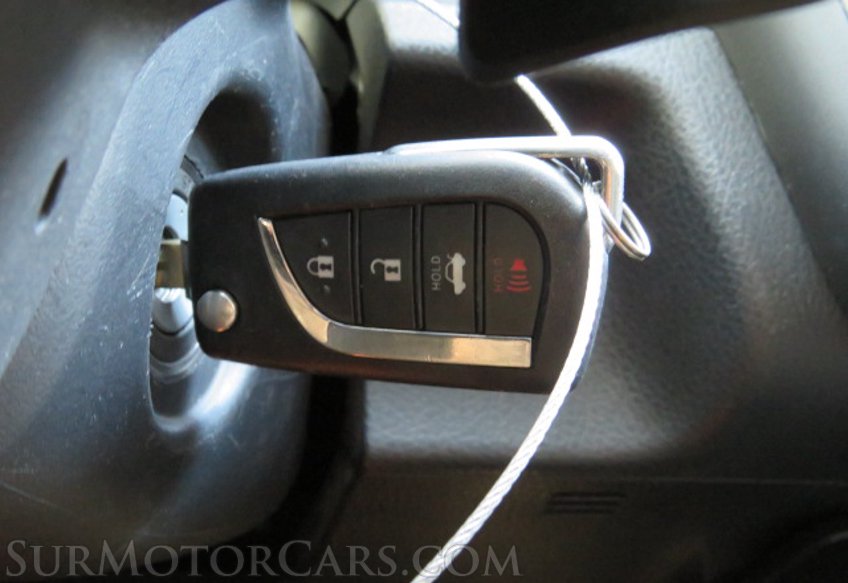 2020 Toyota Camry - Image 35