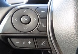 2020 Toyota Camry - Image 33