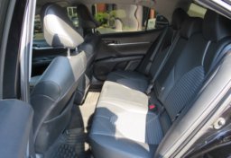 2020 Toyota Camry - Image 27