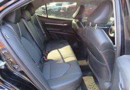 2020 Toyota Camry - Image 28