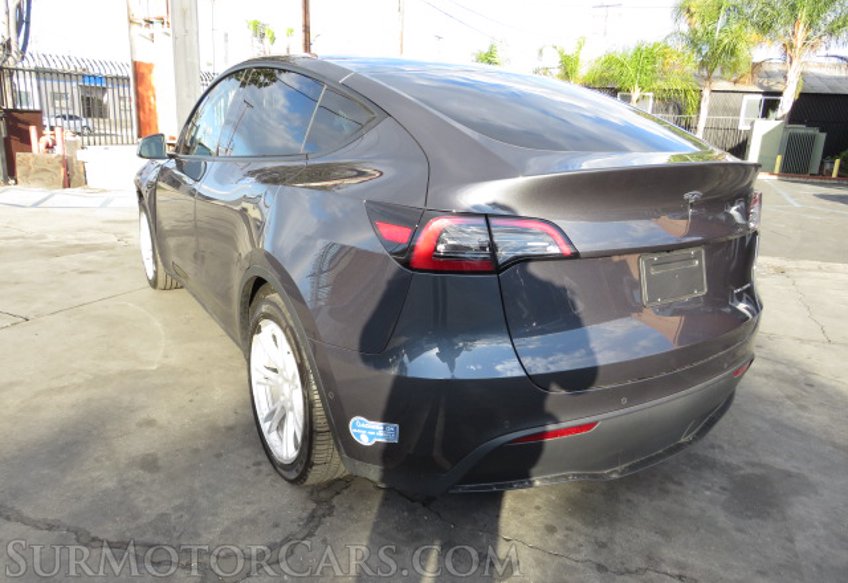 2021 Tesla Model Y - Image 8