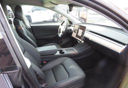 2021 Tesla Model Y - Image 23