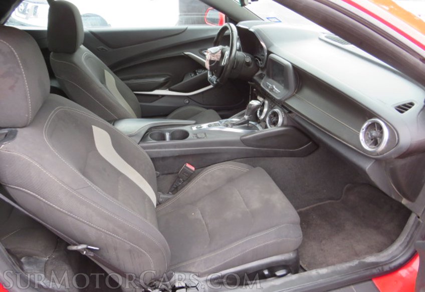 2018 Chevrolet Camaro - Image 27