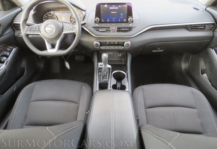 2021 Nissan Altima - Image 24