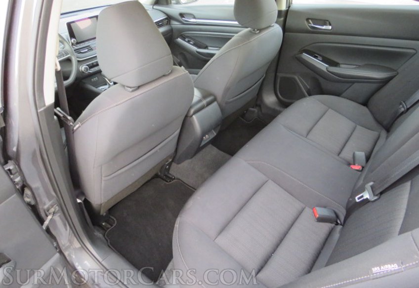 2021 Nissan Altima - Image 29