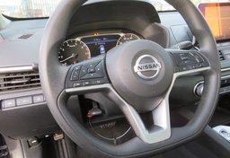 2021 Nissan Altima - Image 41