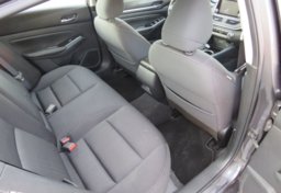 2021 Nissan Altima - Image 30