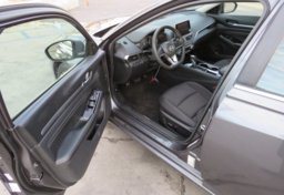 2021 Nissan Altima - Image 20