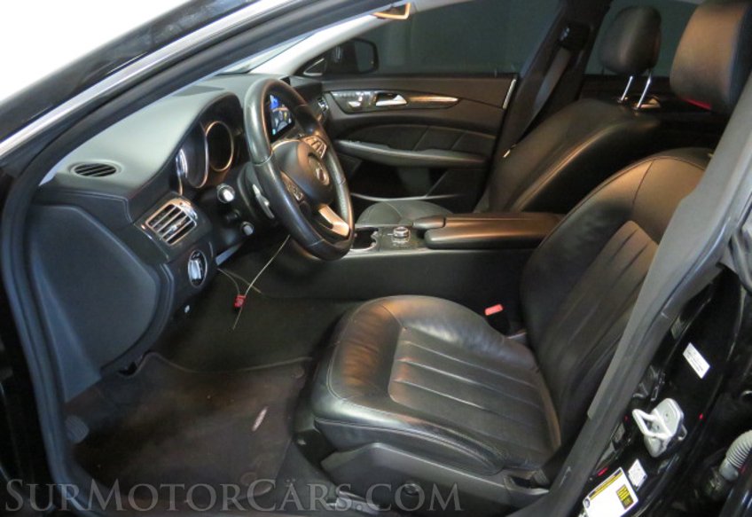 2016 Mercedes-Benz CLS - Image 29