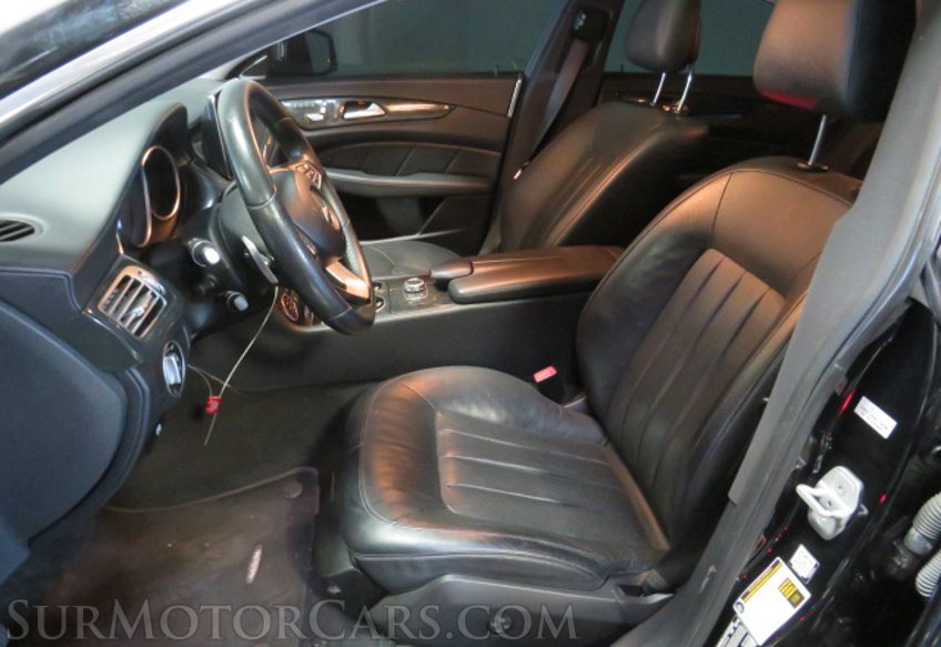 2016 Mercedes-Benz CLS - Image 28