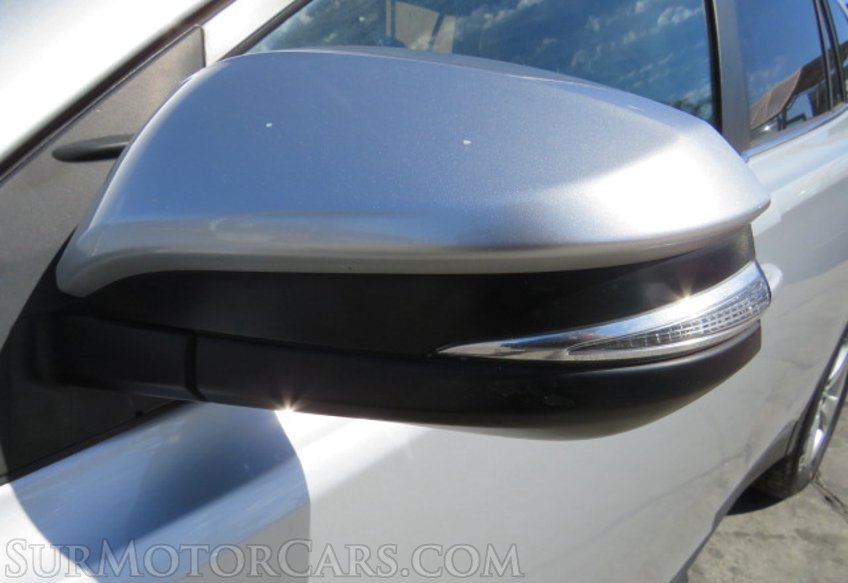 2015 Toyota RAV4 - Image 16