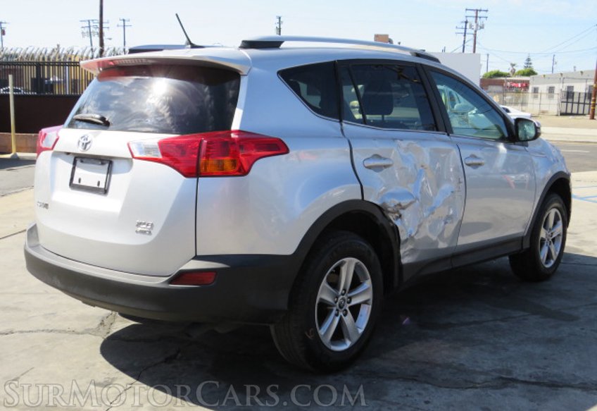 2015 Toyota RAV4 - Image 7
