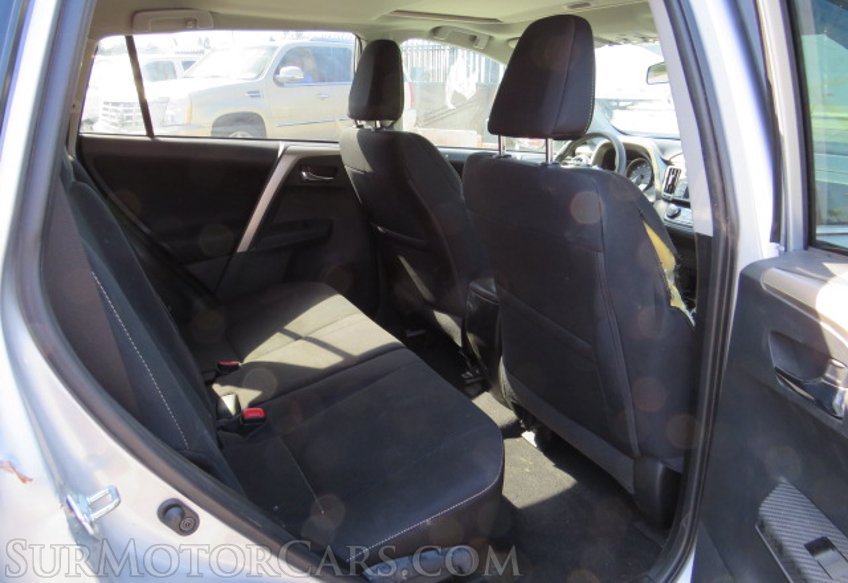 2015 Toyota RAV4 - Image 32