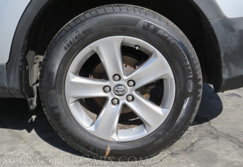 2015 Toyota RAV4 - Image 20