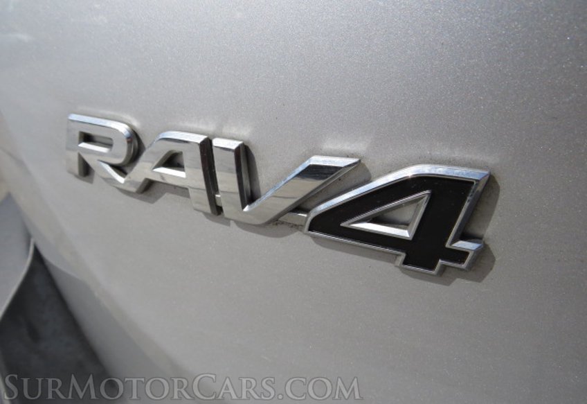 2015 Toyota RAV4 - Image 18