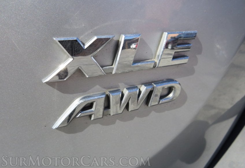 2015 Toyota RAV4 - Image 17
