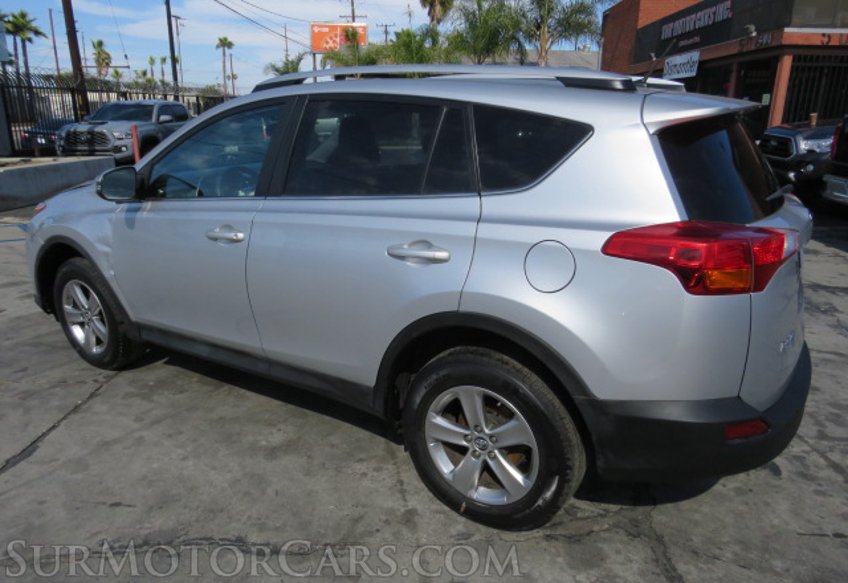 2015 Toyota RAV4 - Image 10