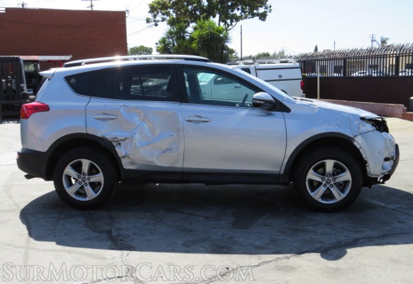 2015 Toyota RAV4 - Image 5