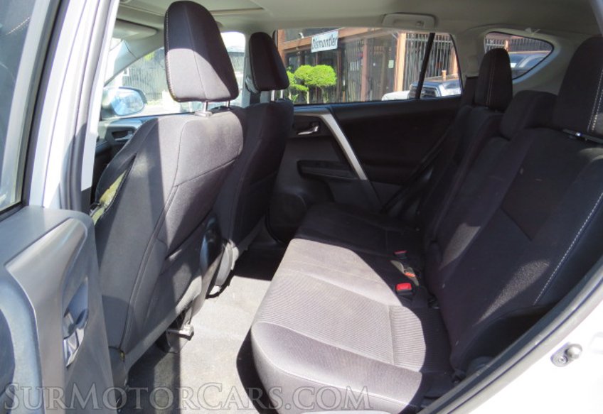 2015 Toyota RAV4 - Image 24