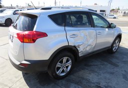 2015 Toyota RAV4 - Image 9
