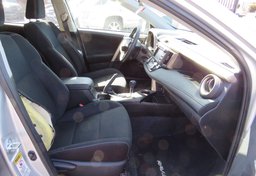 2015 Toyota RAV4 - Image 31
