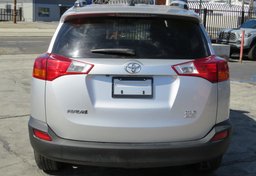 2015 Toyota RAV4 - Image 12
