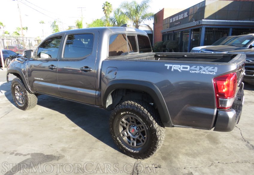 2016 Toyota Tacoma - Image 9