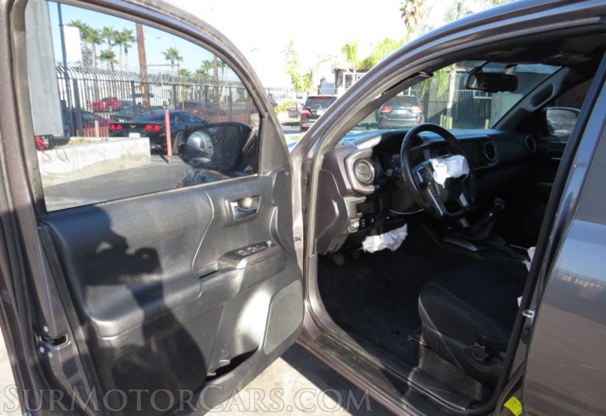 2016 Toyota Tacoma - Image 21