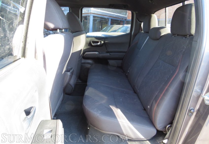 2016 Toyota Tacoma - Image 31