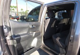 2016 Toyota Tacoma - Image 27
