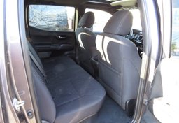 2016 Toyota Tacoma - Image 30