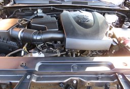 2016 Toyota Tacoma - Image 52