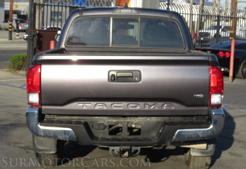 2017 Toyota Tacoma - Image 12