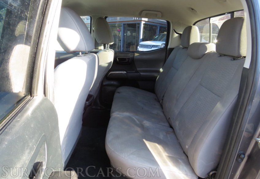 2017 Toyota Tacoma - Image 31