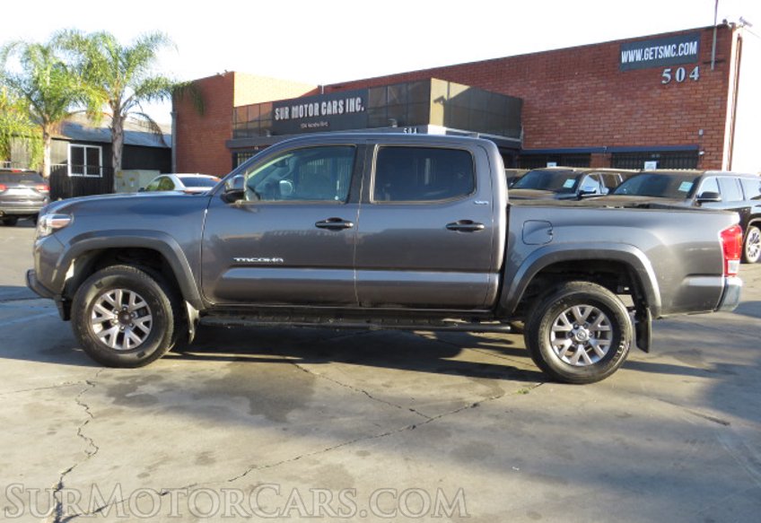 2017 Toyota Tacoma - Image 5