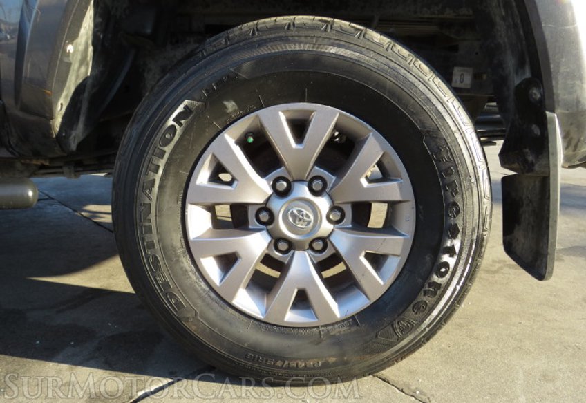 2017 Toyota Tacoma - Image 11