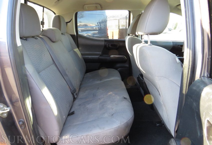 2017 Toyota Tacoma - Image 28