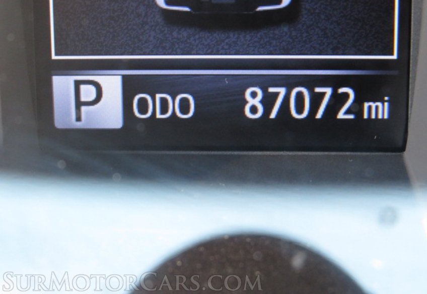 2017 Toyota Tacoma - Image 32