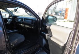 2017 Toyota Tacoma - Image 21