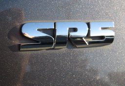 2017 Toyota Tacoma - Image 19