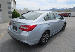 2018 Subaru Legacy - Image 7