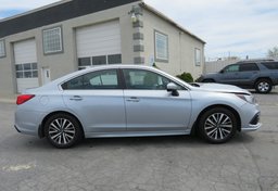 2018 Subaru Legacy - Image 10