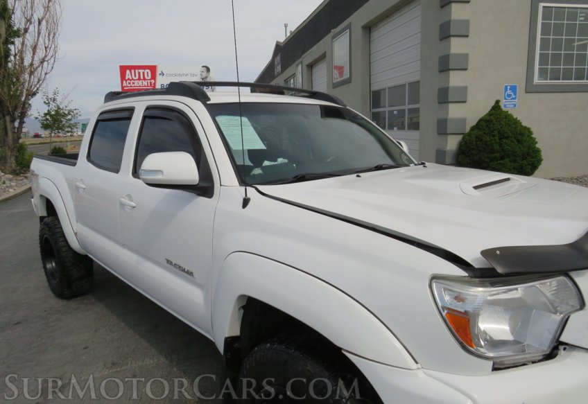 2014 Toyota Tacoma - Image 12