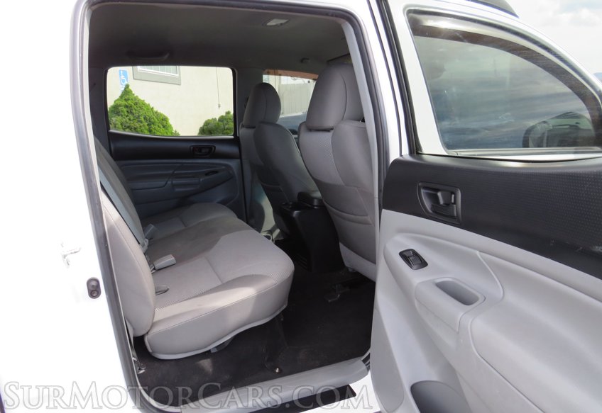 2014 Toyota Tacoma - Image 35