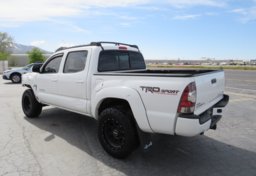 2014 Toyota Tacoma - Image 7