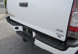 2014 Toyota Tacoma - Image 19