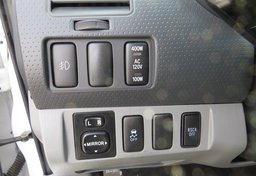 2014 Toyota Tacoma - Image 44