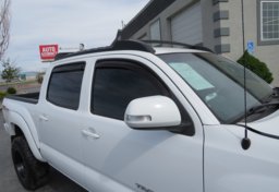 2014 Toyota Tacoma - Image 14